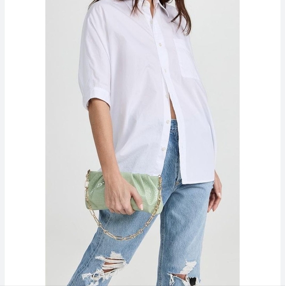 House of Want - Chill Baguette - Picture 2 of 15